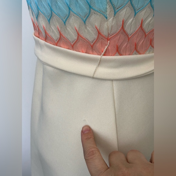 Fabulous 70s Vintage Sleeveless V-Neck Sundress! Fits like an XS - by Bleeker St - Picture 11 of 15